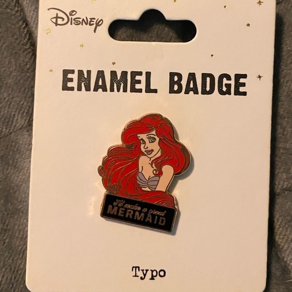 typo Other - Disney little mermaid enamel pin
